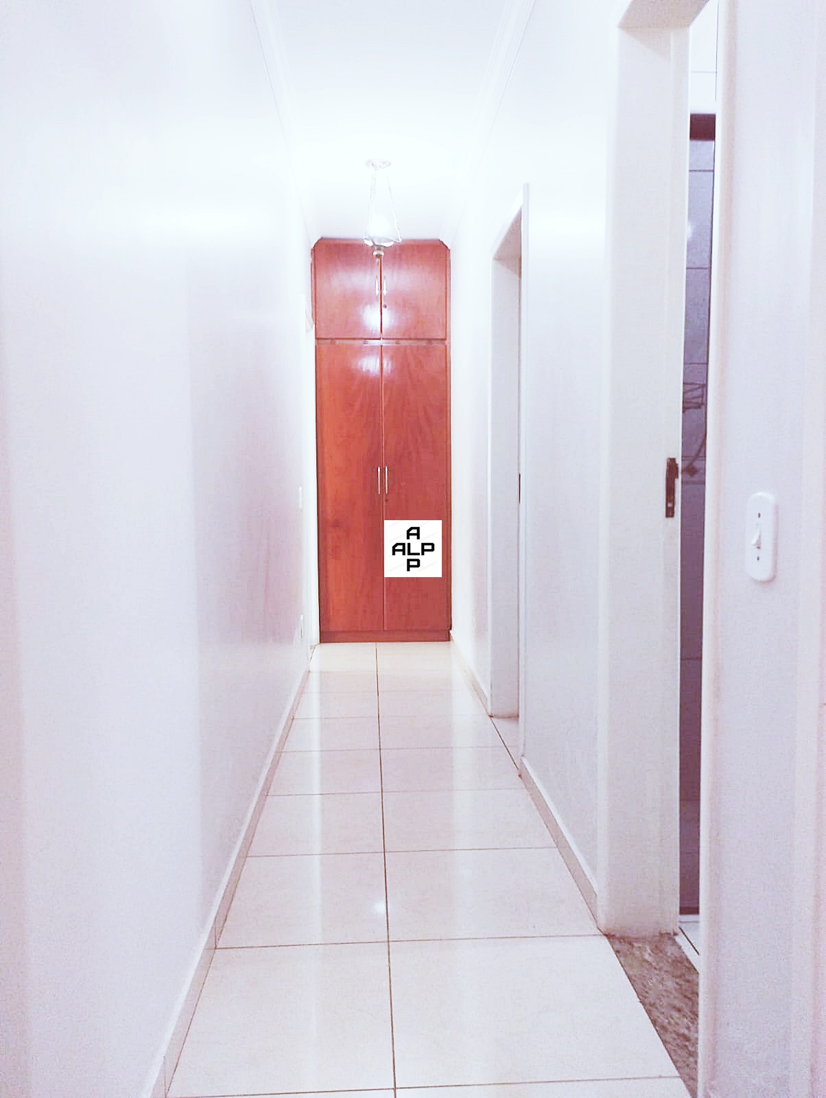 Imagem Casa com 5 Quartos à Venda, 210 m²em Taguatinga Norte (Taguatinga) - Brasília