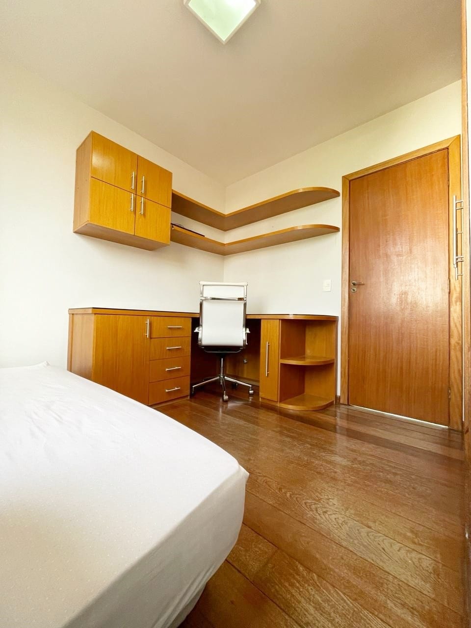 Imagem Casa com 4 Quartos à Venda, 360 m²em Itapoã - Belo Horizonte