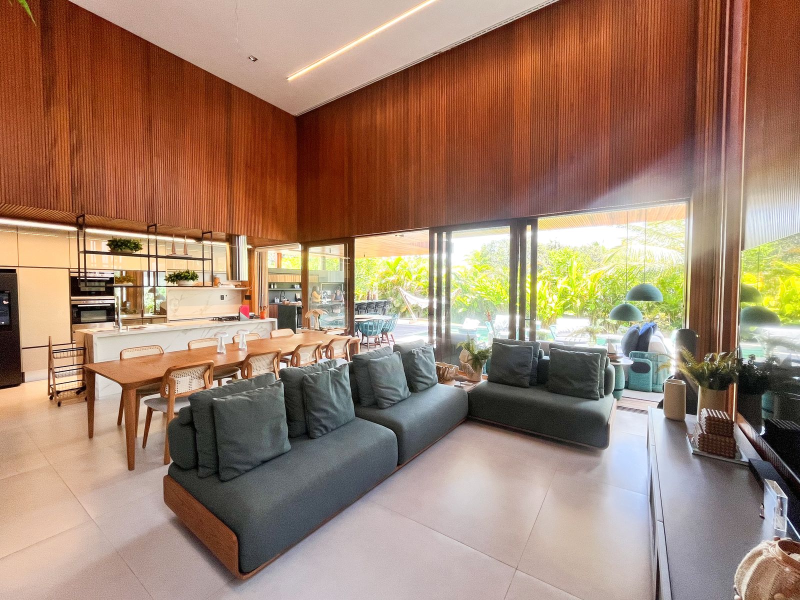 Foto do imóvel: Casa de Condomínio com 5 Quartos à Venda, 420 m² em Loteamento Praia do Forte - Mata de São João