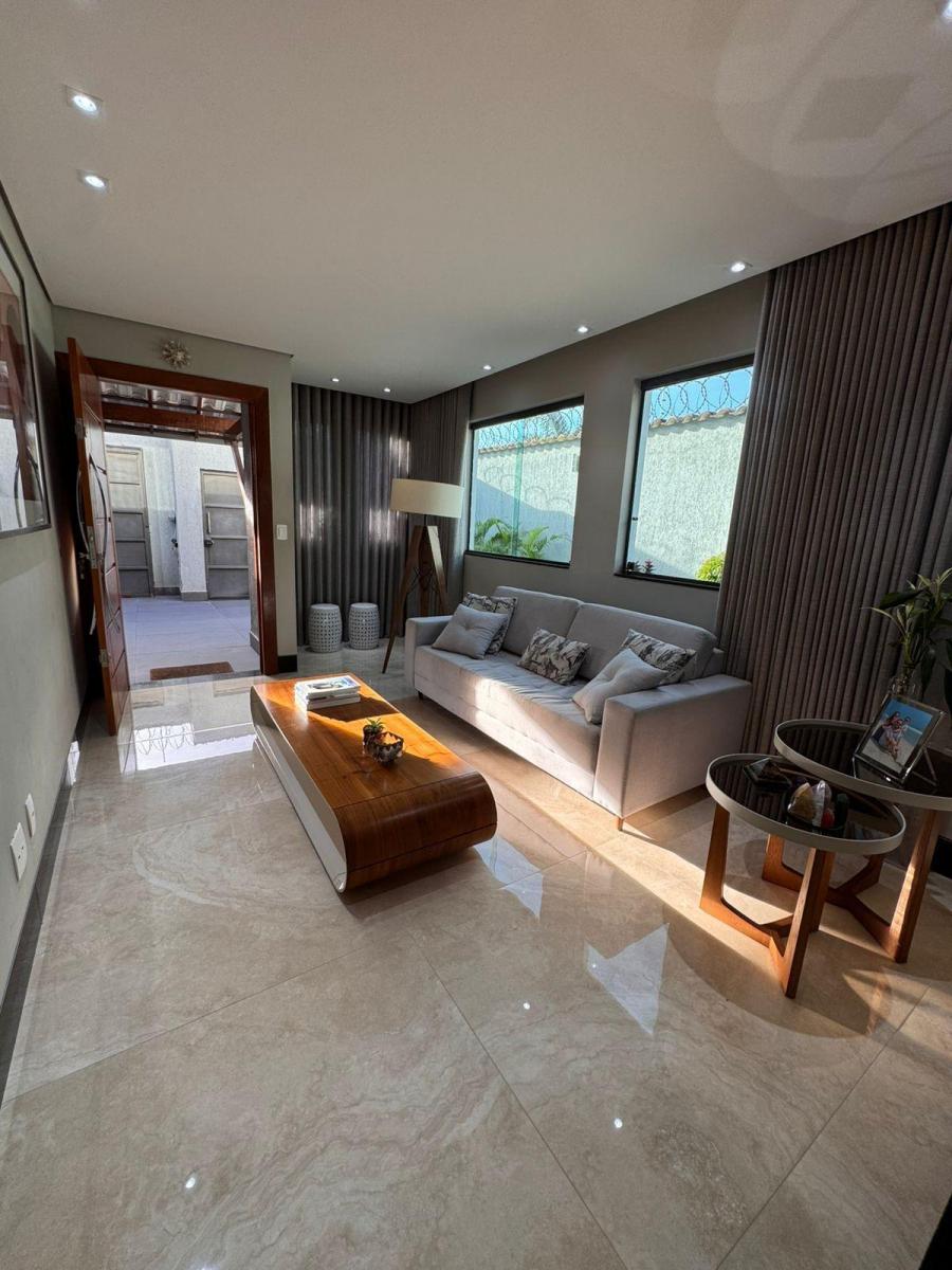 Foto do imóvel: Casa com 3 Quartos à Venda, 213 m² em Santa Amélia - Belo Horizonte