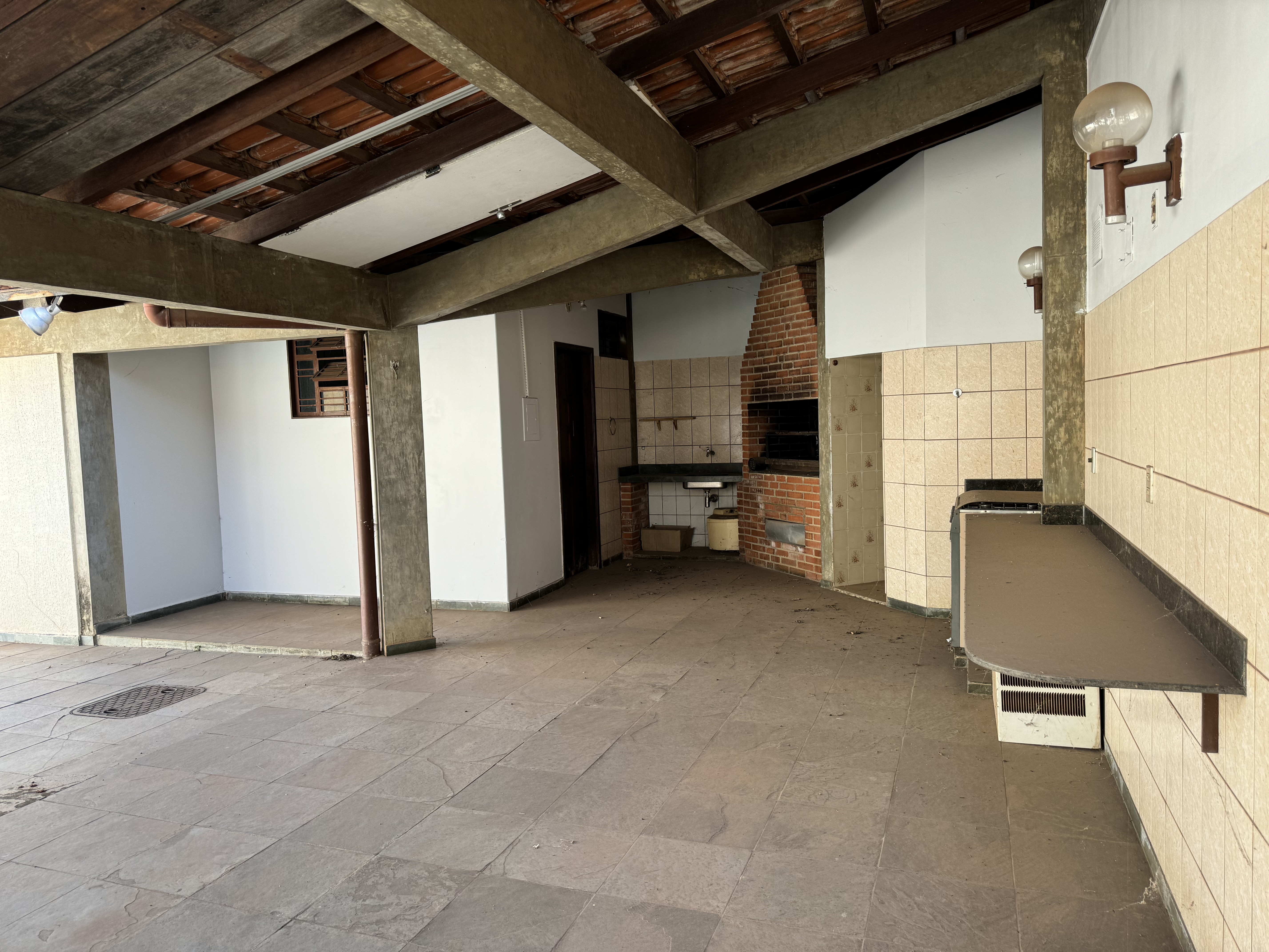 Foto do imóvel: Sobrado com 5 Quartos para Alugar, 450 m² em Setor Bueno - Goiânia