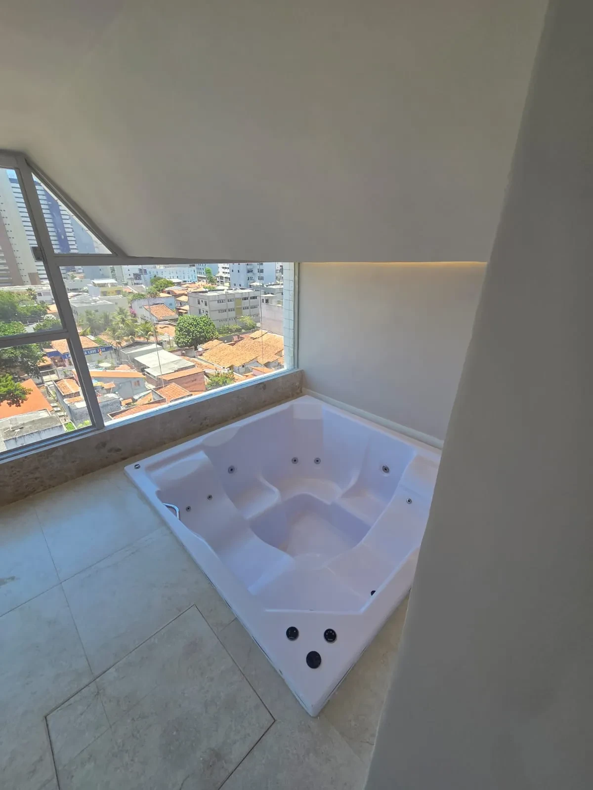 Foto do imóvel: Apartamento com 3 Quartos à Venda, 182 m² em Praia de Iracema - Fortaleza