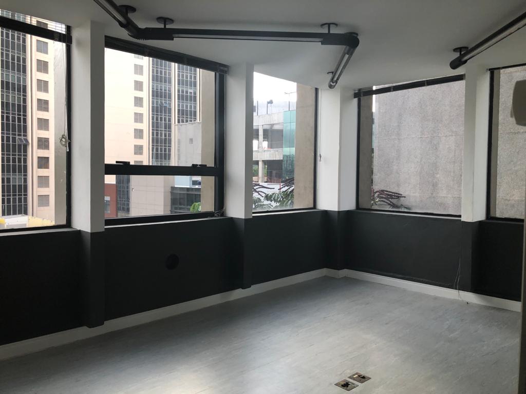 Imagem Sala Comercial à Venda ou Locação, 286 m² em Vila Olímpia - São Paulo