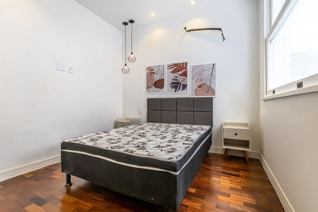 Imagem Apartamento com 2 Quartos à Venda, 80 m² em Copacabana - Rio de Janeiro