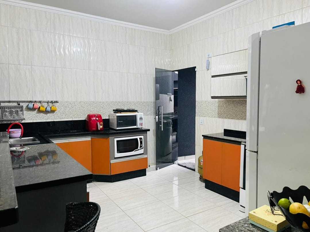Imagem Casa com 3 Quartos à Venda, 179 m² em Residencial Sírio Libanês I - Campo Grande