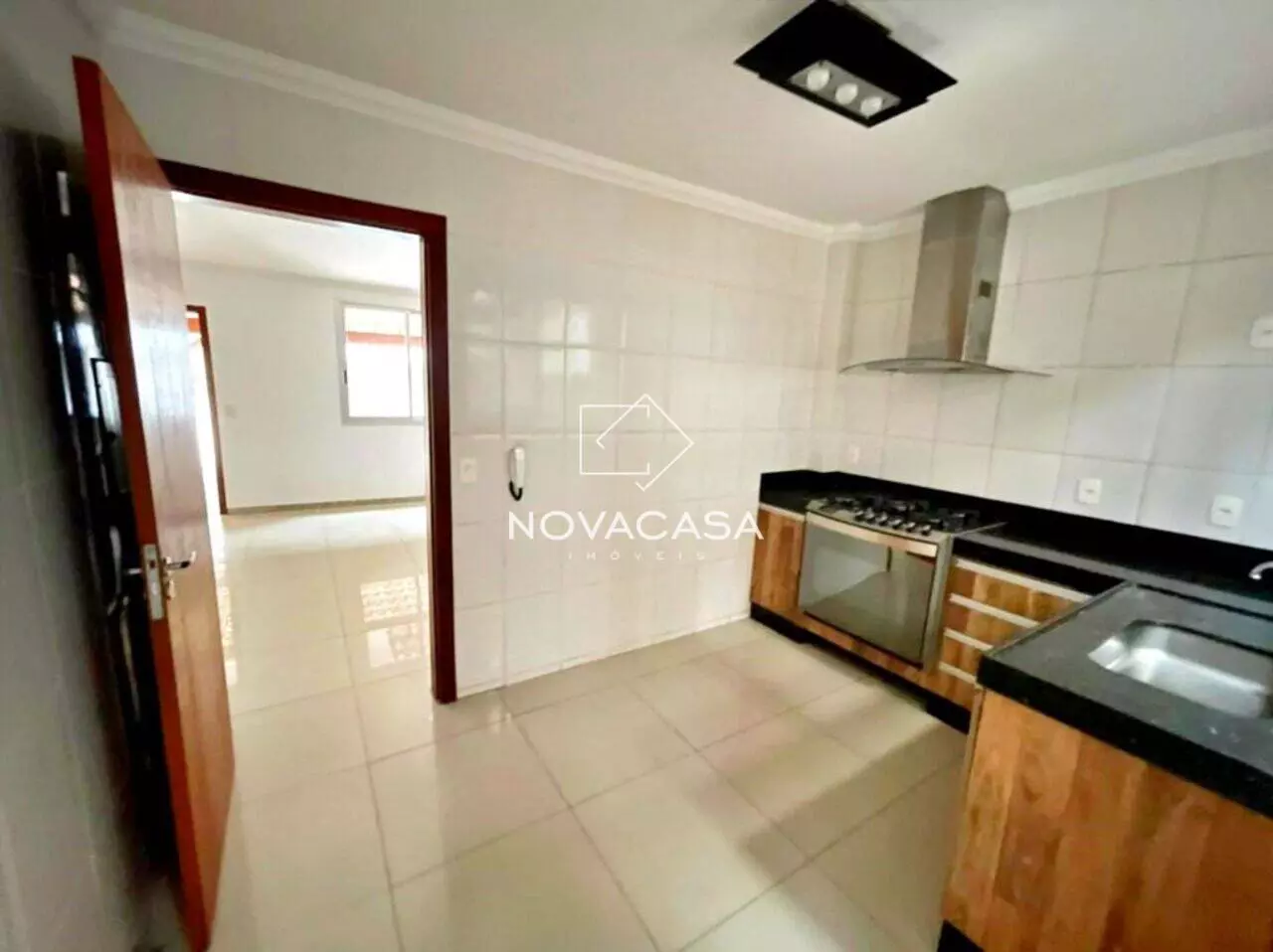 Imagem Casa com 3 Quartos à Venda, 85 m² em Heliópolis - Belo Horizonte