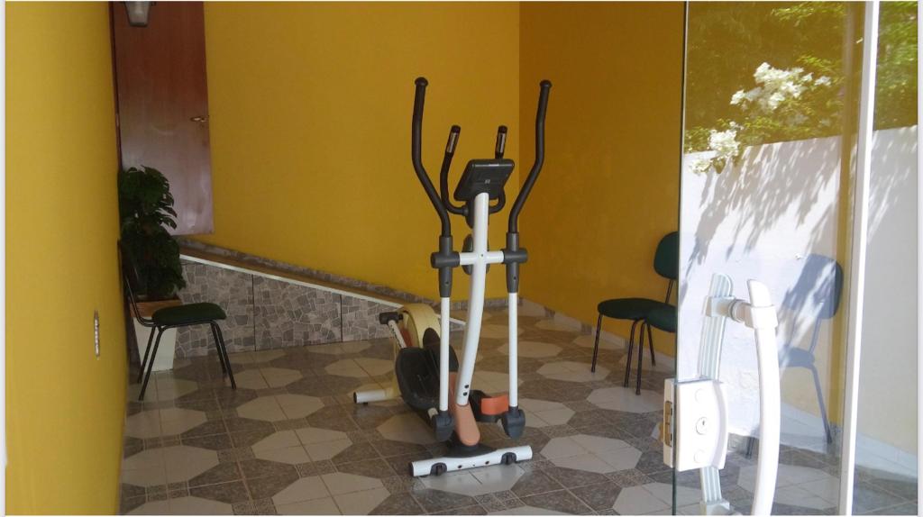 Imagem Casa de Condomínio com 3 Quartos à Venda ou Locação, 350 m²em Parque Xangrilá - Campinas