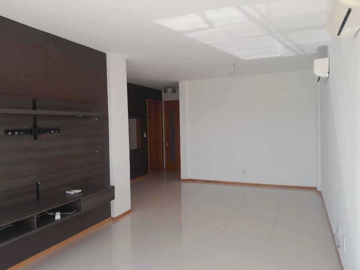 Imagem Cobertura com 3 Quartos à Venda, 210 m²em Camboinhas - Niterói