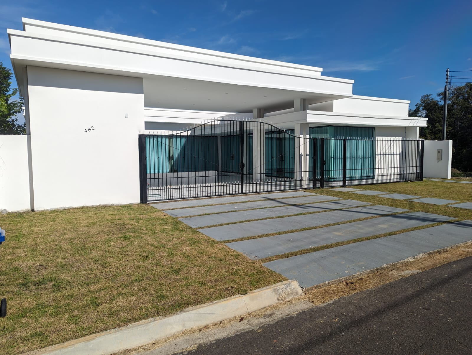 Casa de Condomínio com 3 Quartos à Venda, 290 m²em Ponta Negra - Manaus
