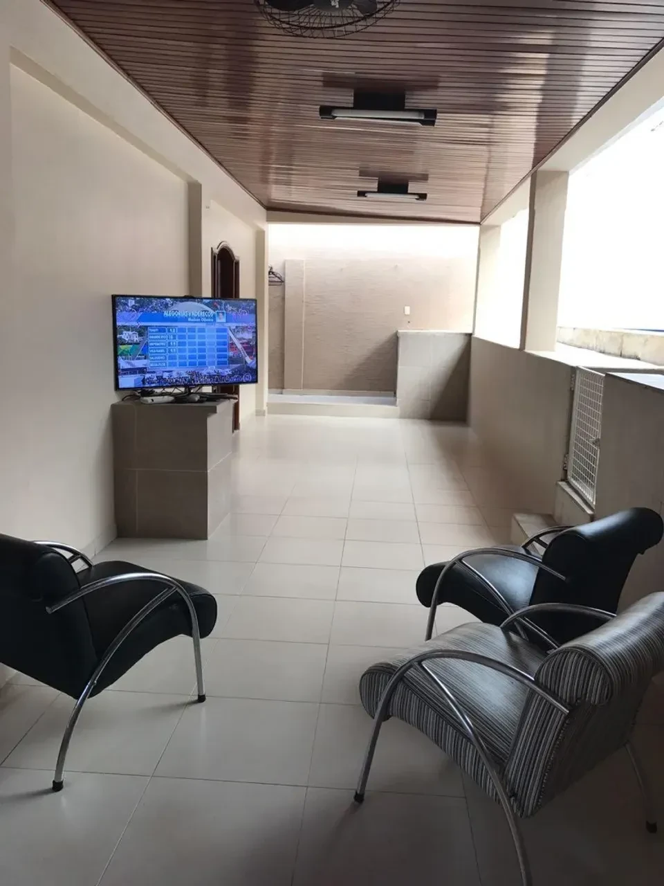 Imagem Casa com 4 Quartos à Venda, 250 m² em Jardim Tropical - Cuiabá