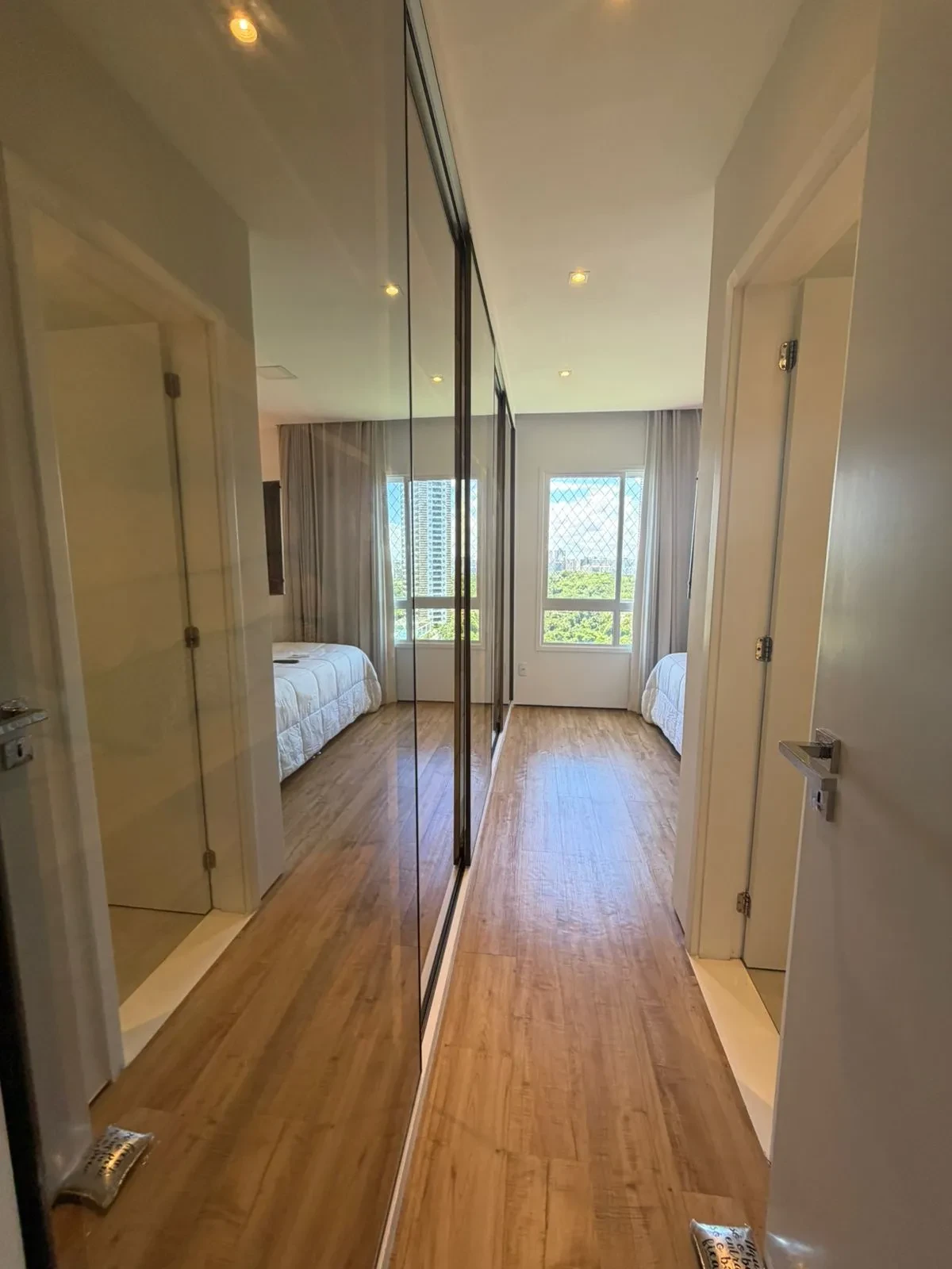 Imagem Apartamento com 2 Quartos à Venda, 110 m² em Patamares - Salvador