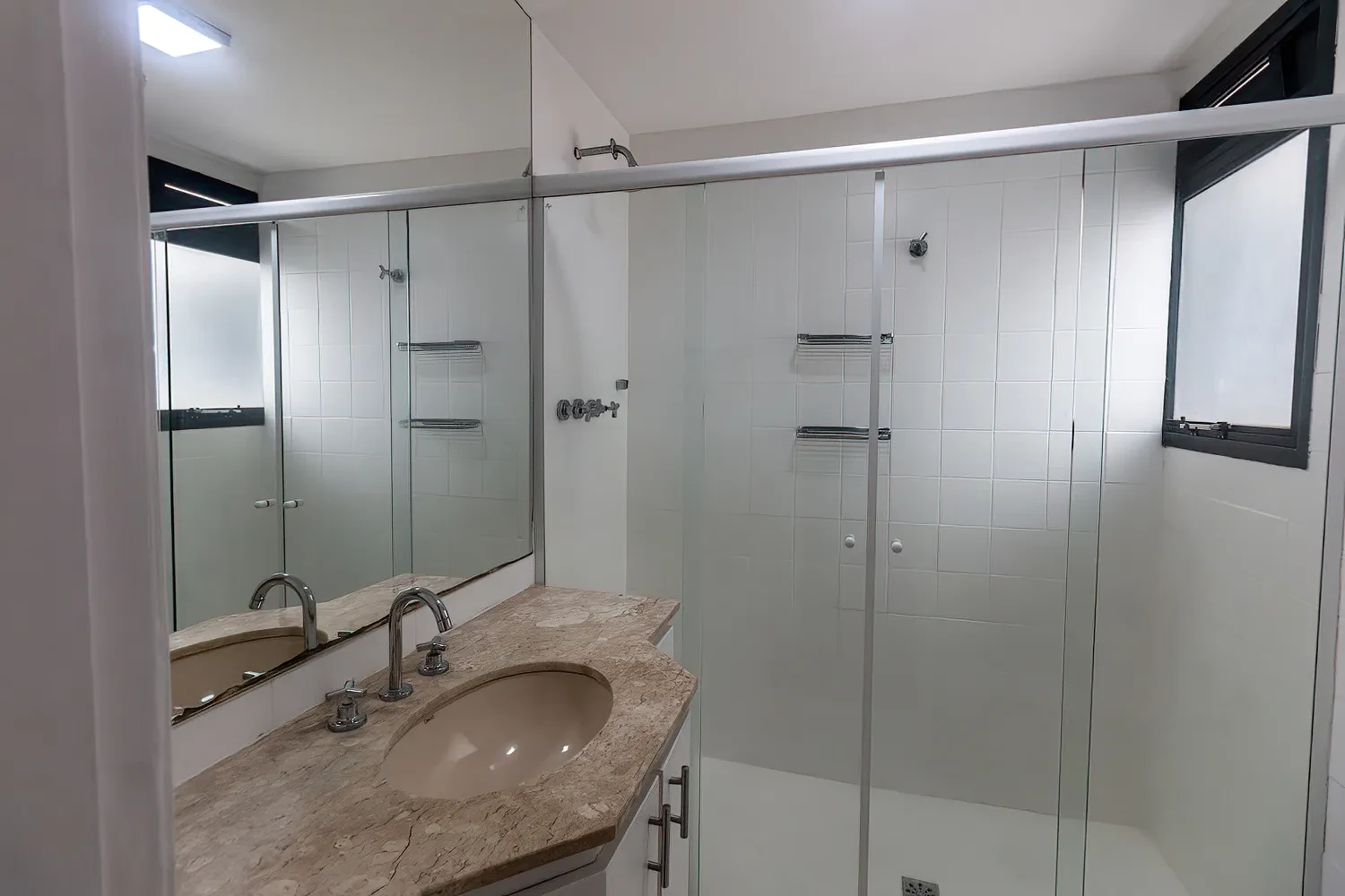 Imagem Apartamento com 4 Quartos para Alugar, 143 m² em Itaim Bibi - São Paulo