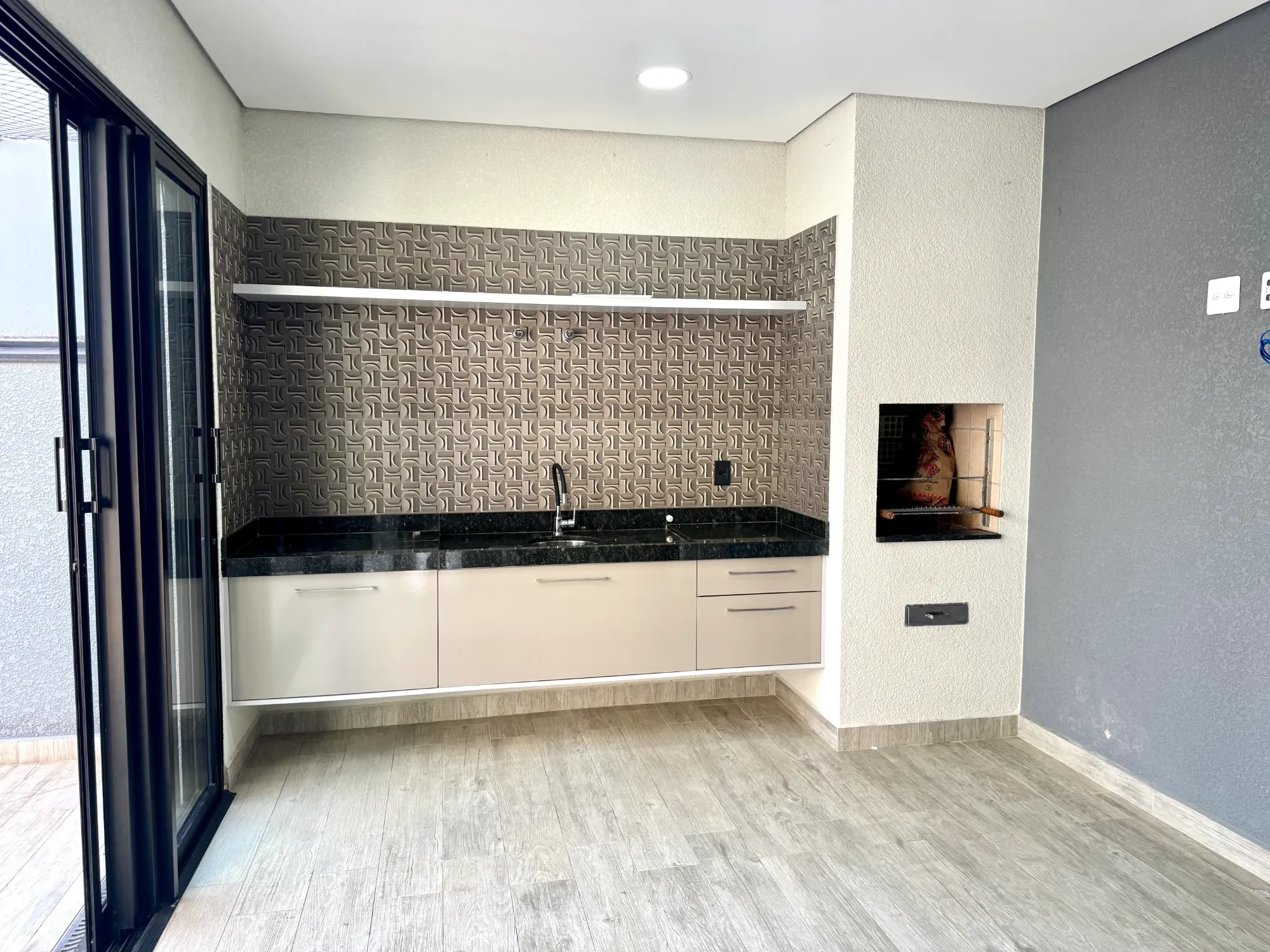 Imagem Casa de Condomínio com 3 Quartos à Venda ou Locação, 150 m² em Cajuru do Sul - Sorocaba