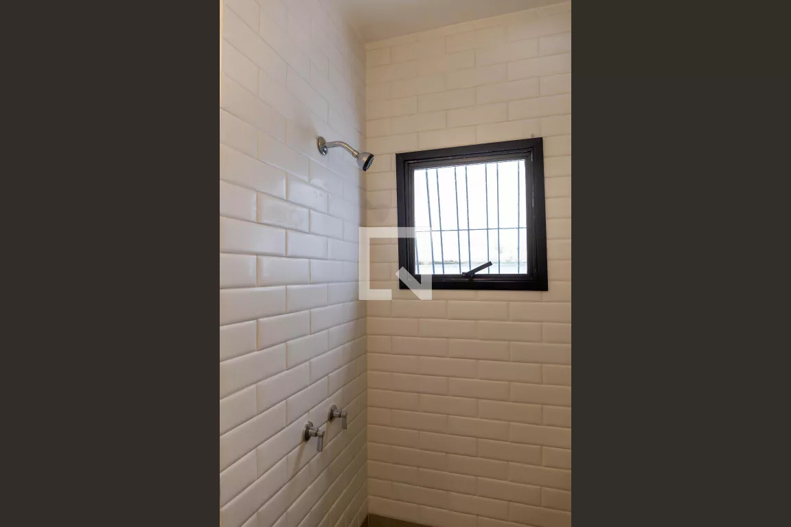 Imagem Casa com 4 Quartos à Venda, 257 m²em Vila Gumercindo - São Paulo