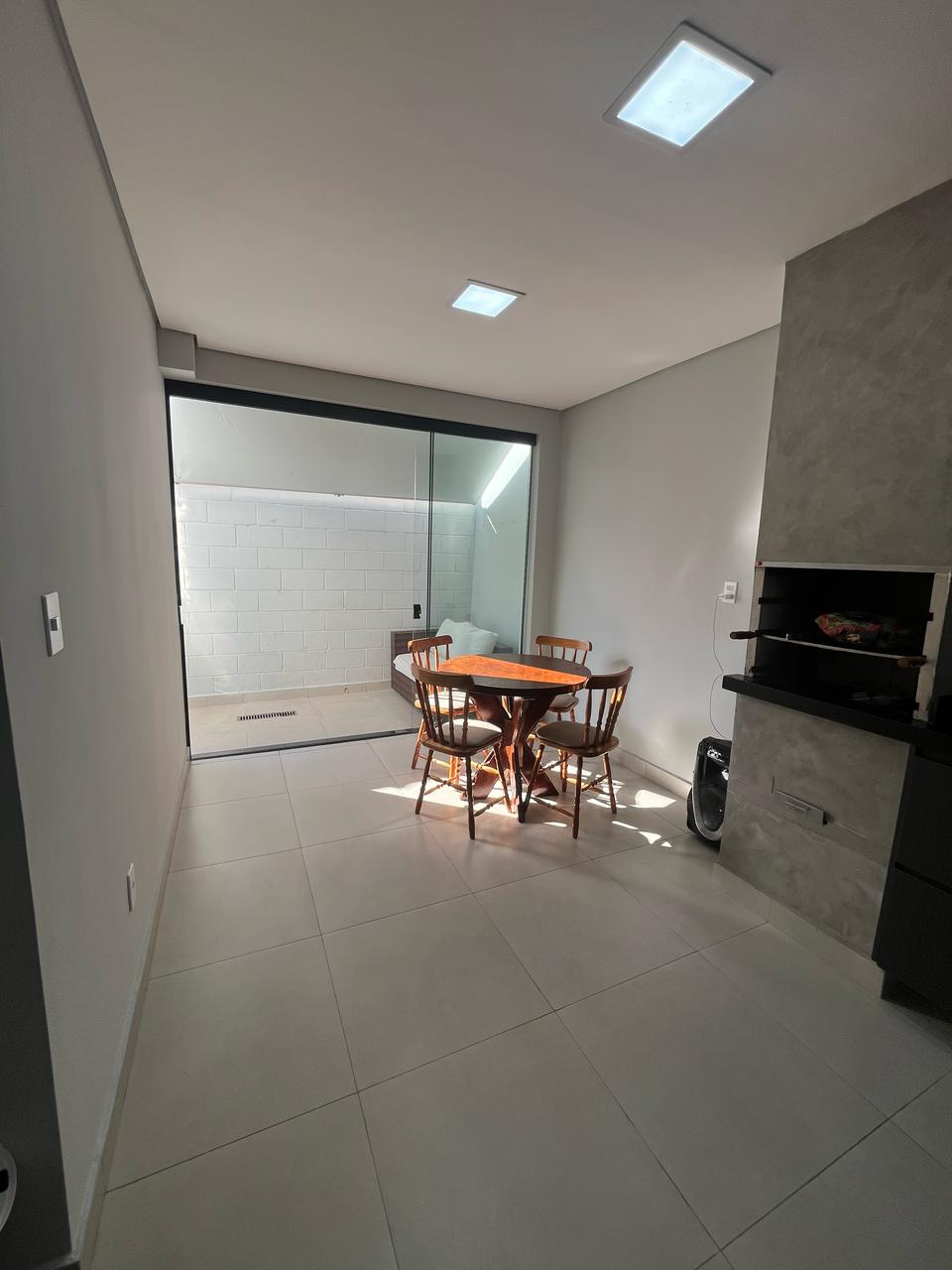 Imagem Casa de Condomínio com 2 Quartos à Venda, 85 m² em Eugênio de Mello - São José dos Campos