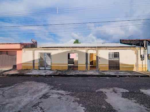 Casa com 3 Quartos à Venda, 375 m²em Coqueiro - Belém