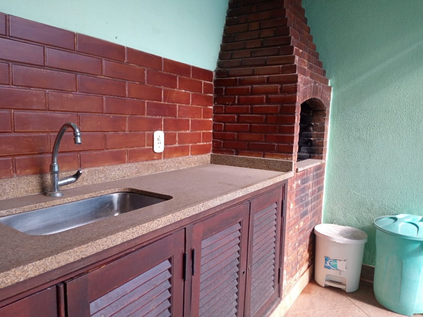 Imagem Casa com 3 Quartos à Venda, 360 m²em Piratininga - Niterói