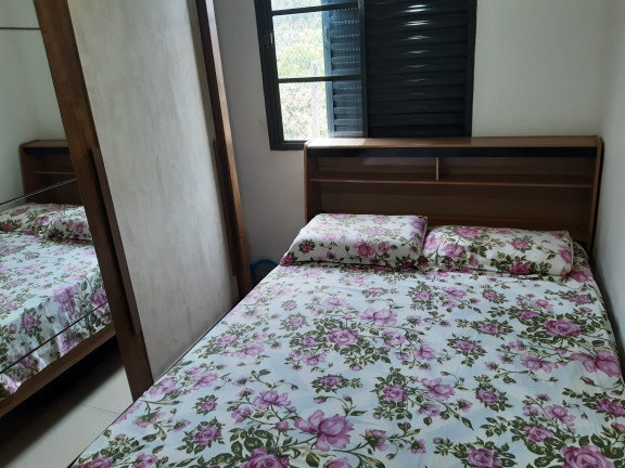 Imagem Apartamento com 2 Quartos à Venda,  em Jardim Mirna - Taboão da Serra