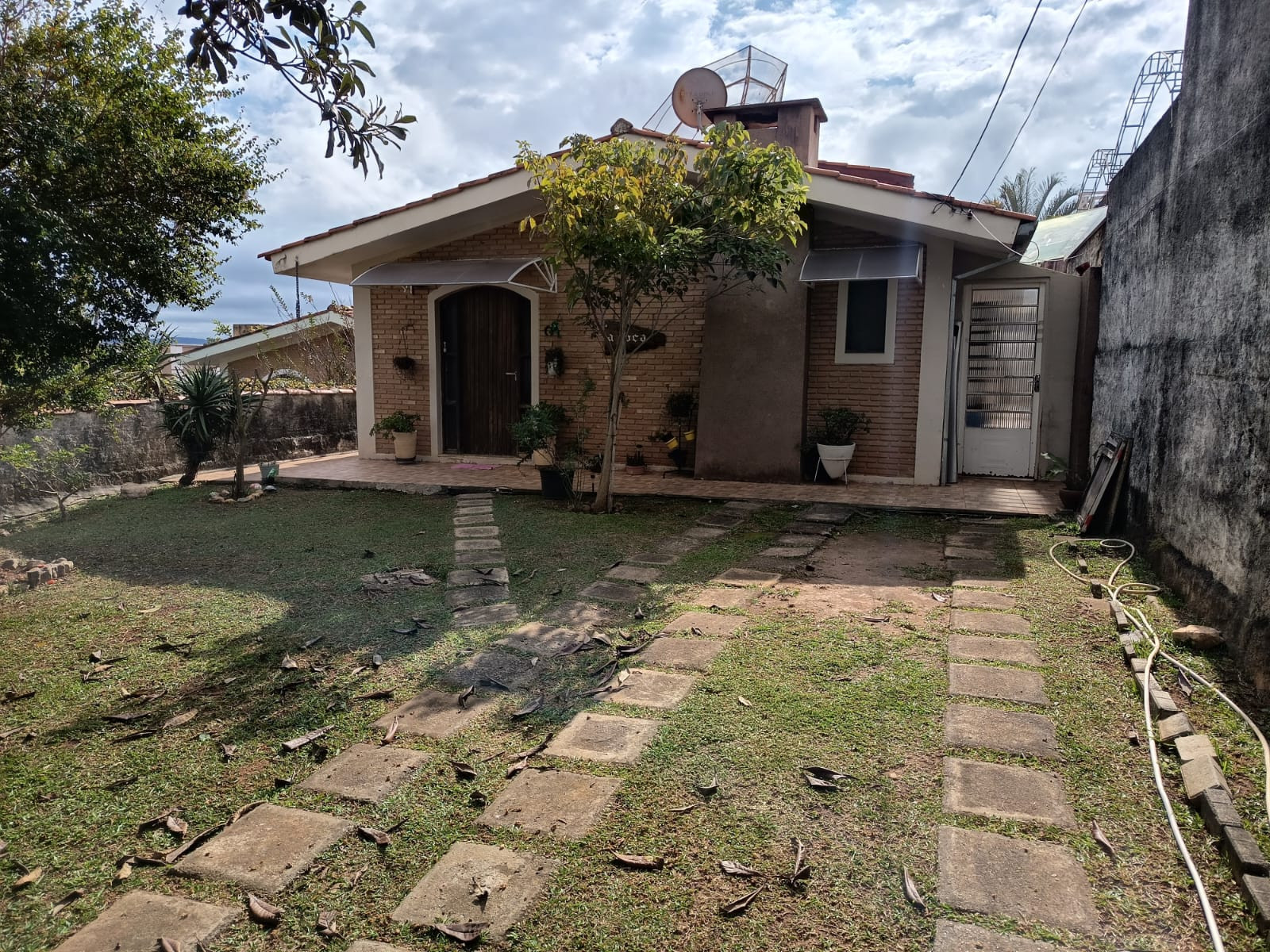 Casa com 3 Quartos à Venda, 144 m² em Vila Petrópolis - Atibaia