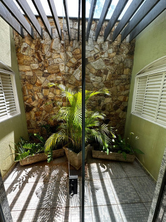 Imagem Casa com 3 Quartos à Venda, 189 m² em Planalto - Araçatuba