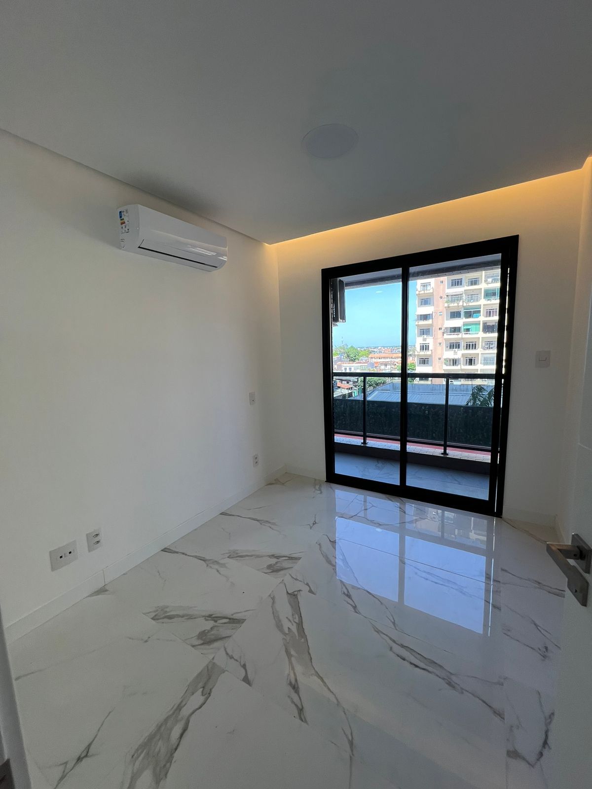 Imagem Apartamento com 2 Quartos para Alugar, 91 m²em Batista Campos - Belém
