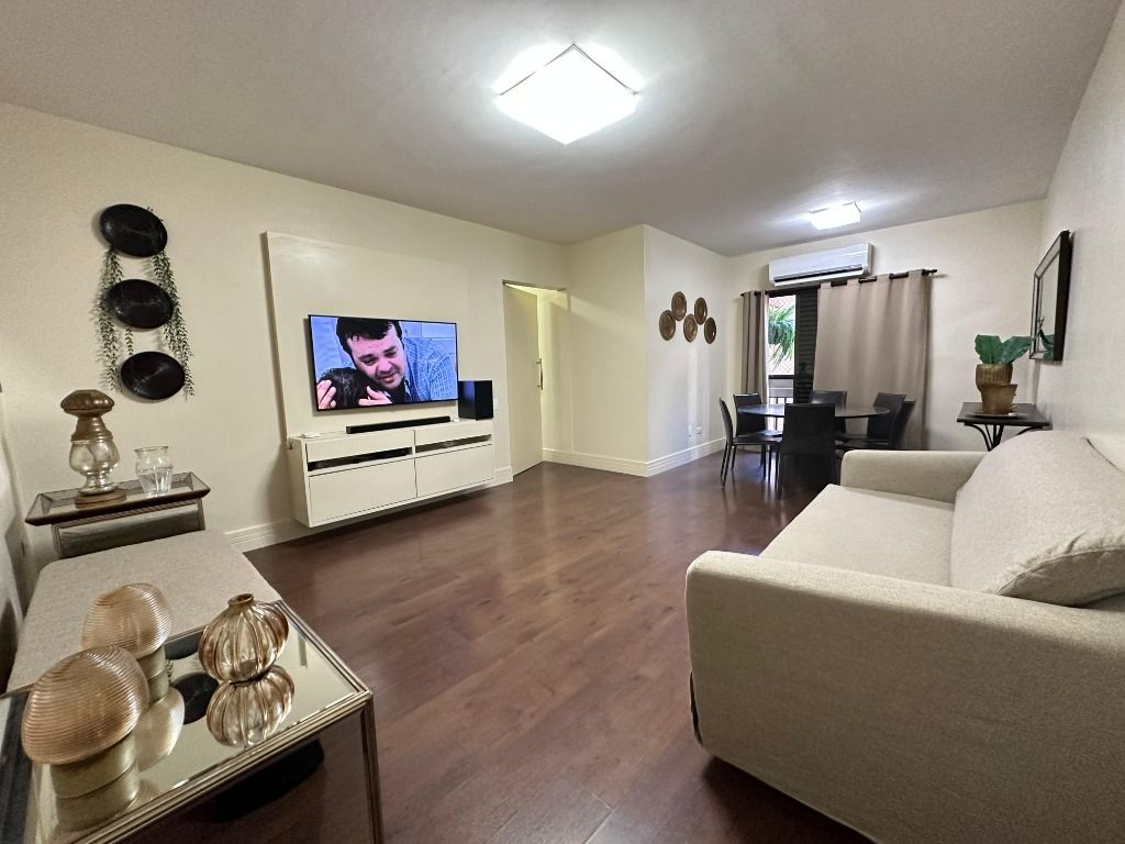 Imagem Apartamento com 2 Quartos à Venda, 99 m²em Gonzaga - Santos