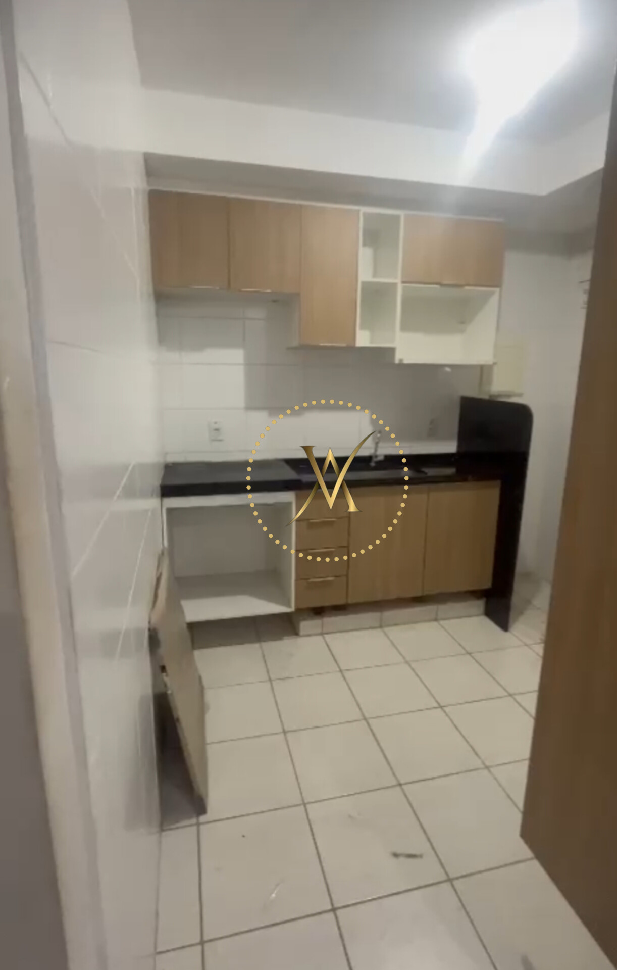 Imagem Apartamento com 2 Quartos à Venda, 44 m²em Loteamento Portal do Vale II - Uberlândia