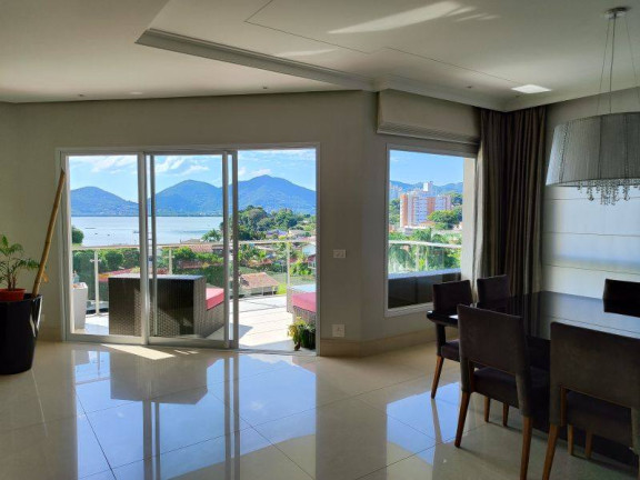 Foto do imóvel: Sobrado com 5 Quartos à Venda, 480 m² em João Paulo - Florianópolis