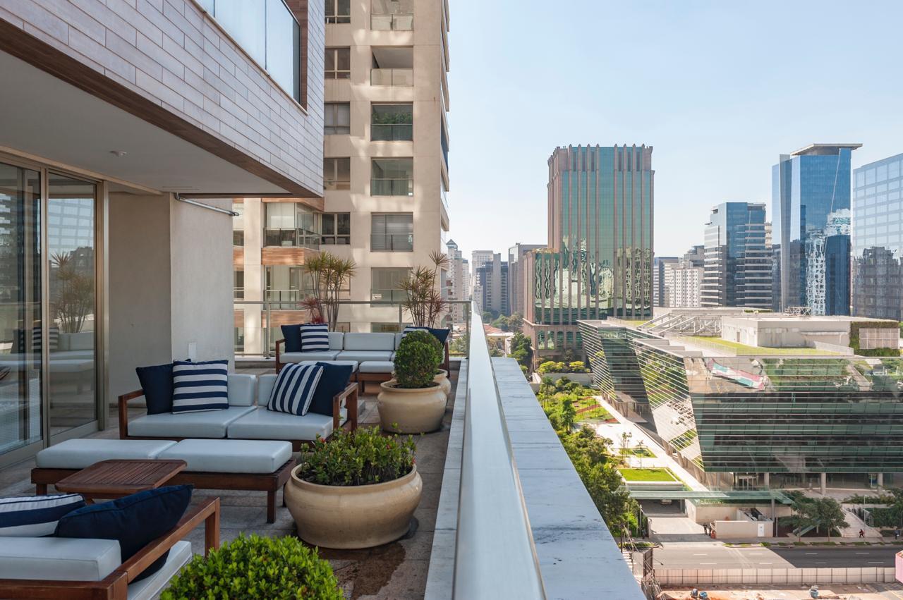 Imagem Apartamento com 2 Quartos para Alugar, 100 m²em Itaim Bibi - São Paulo