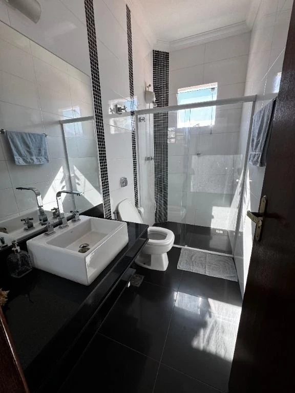 Imagem Casa com 4 Quartos à Venda, 375 m² em Parque Xangri-Lá - Contagem