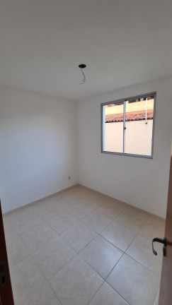 Imagem Apartamento com 2 Quartos à Venda,  em Santana - Cariacica