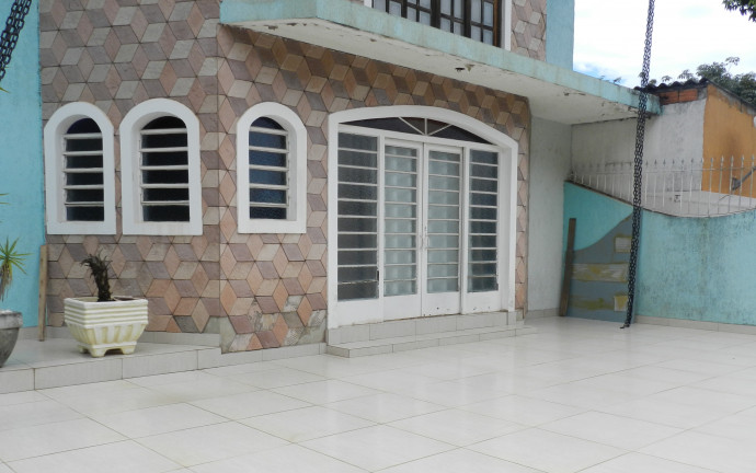 Sobrado com 2 Quartos à Venda, 250 m² em Jardim Salete - Taboão Da Serra