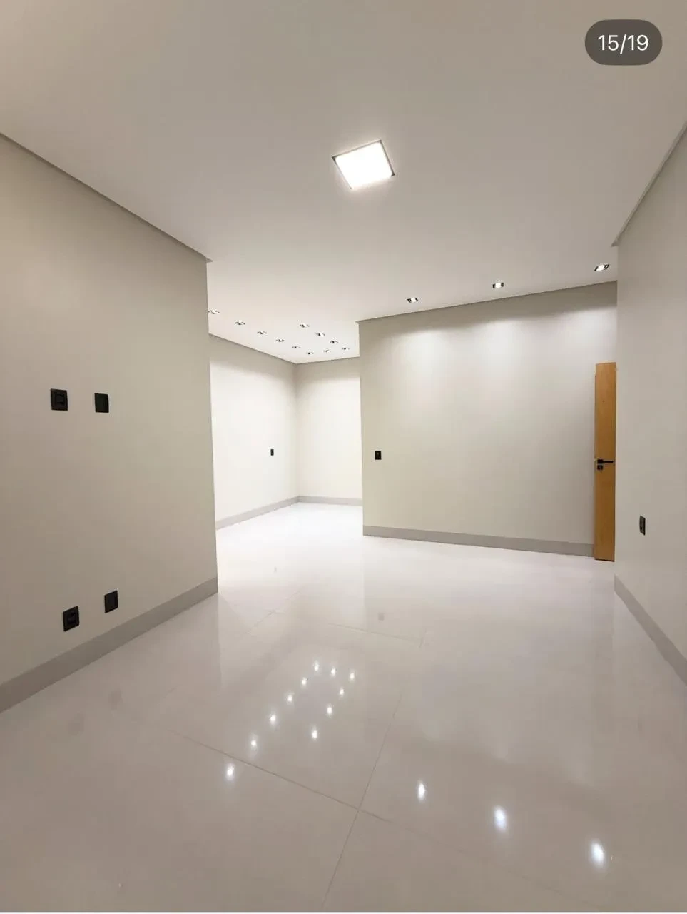 Imagem Casa com 3 Quartos à Venda, 240 m² em Jardim Mont Serrat - Aparecida de Goiânia