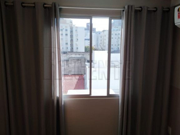 Imagem Apartamento com 2 Quartos à Venda, 67 m² em Centro - Florianópolis