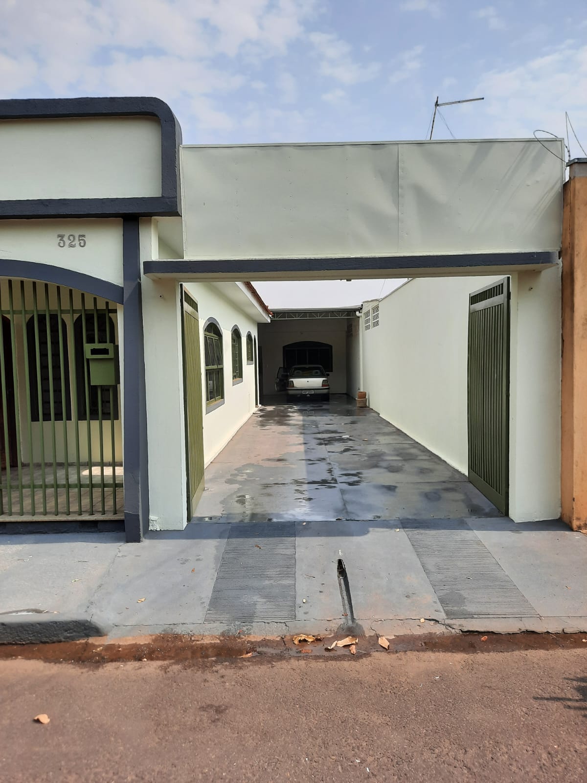 Casa com 3 Quartos à Venda, 137 m²em Parque Industrial - Araçatuba