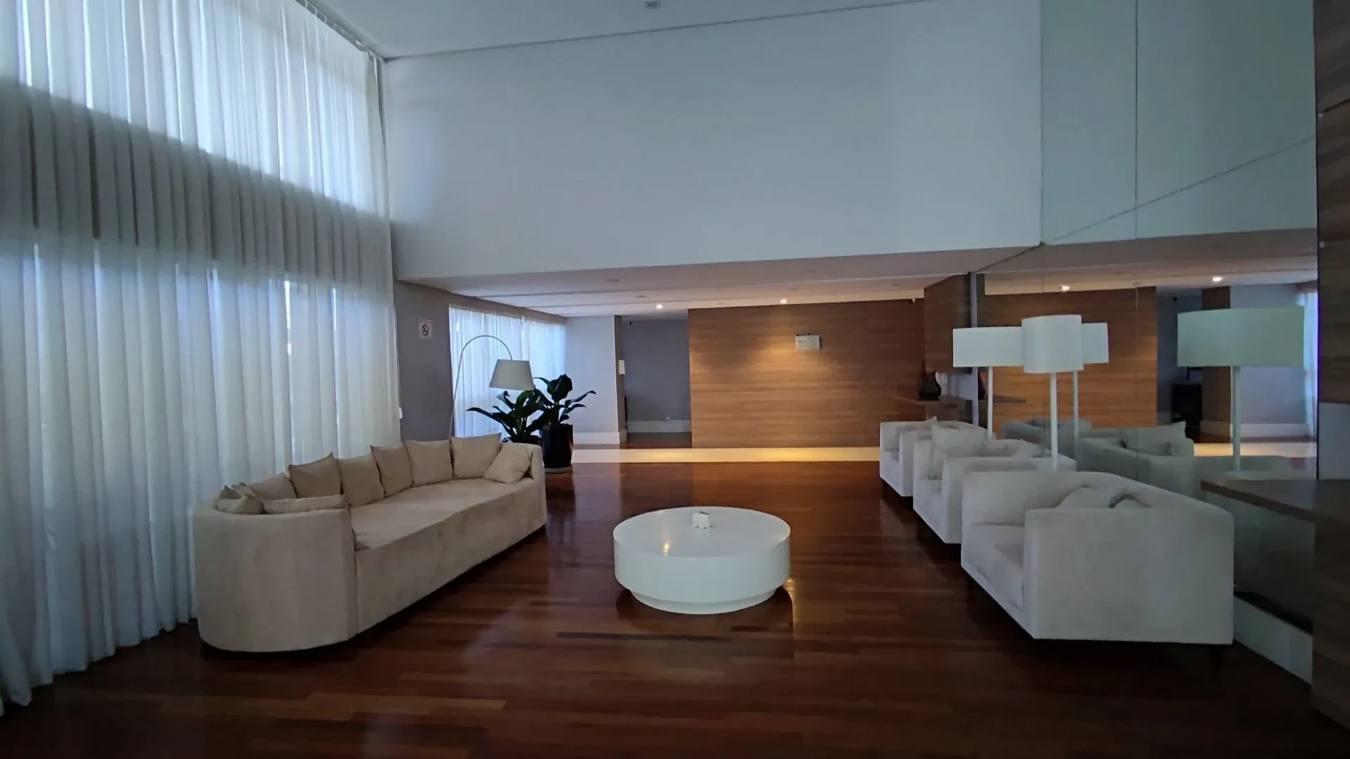 Foto do imóvel: Apartamento com 2 Quartos à Venda, 77 m² em Água Verde - Curitiba