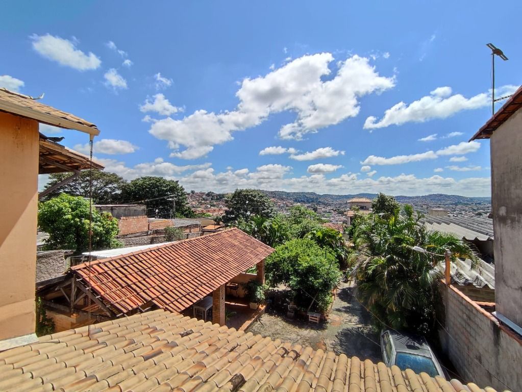Foto do imóvel: Casa com 4 Quartos à Venda, 200 m² em São Benedito - Santa Luzia