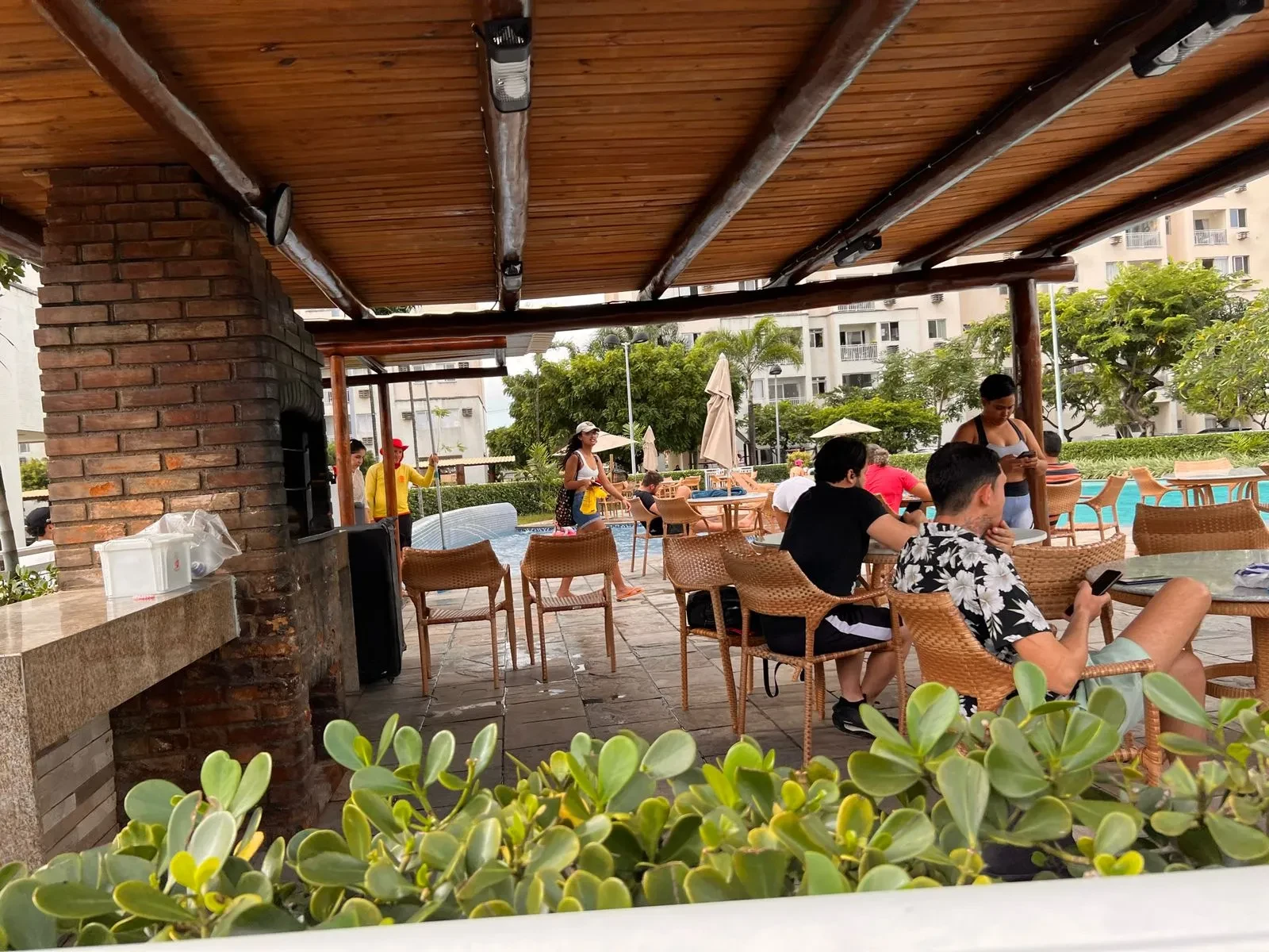 Imagem Apartamento com 2 Quartos para Alugar, 72 metros em Imbiribeira - Recife