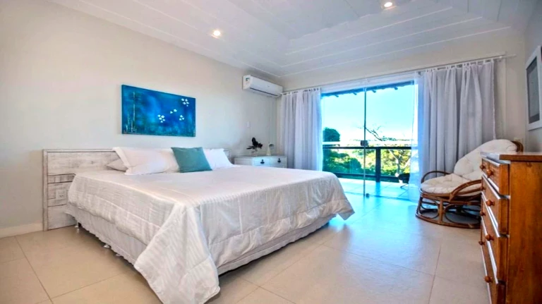 Imagem Casa com 6 Quartos à Venda, 580 m² em Ferradura - Armação dos Búzios