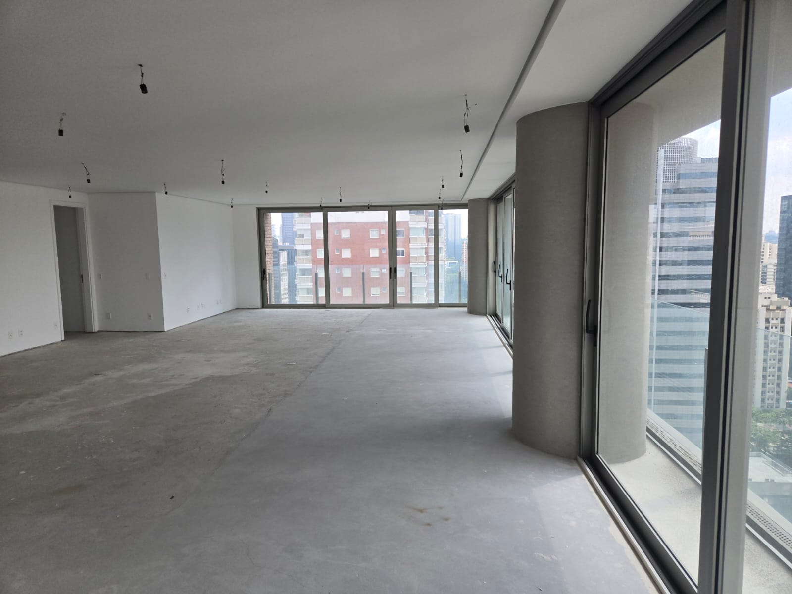 Imagem Apartamento com 4 Quartos à Venda, 355 m² em Itaim Bibi - São Paulo