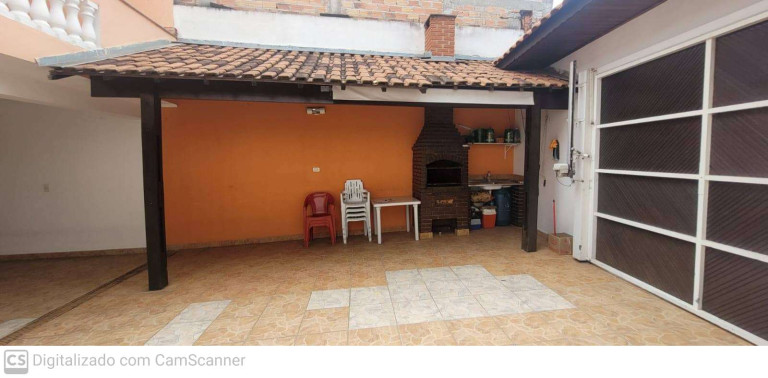 Casa com 4 Quartos à Venda, 200 m² em Jardim Ângela Maria - Carapicuíba