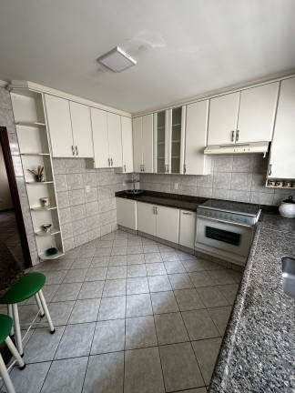 Imagem Casa com 3 Quartos à Venda, 189 m² em Planalto - Araçatuba