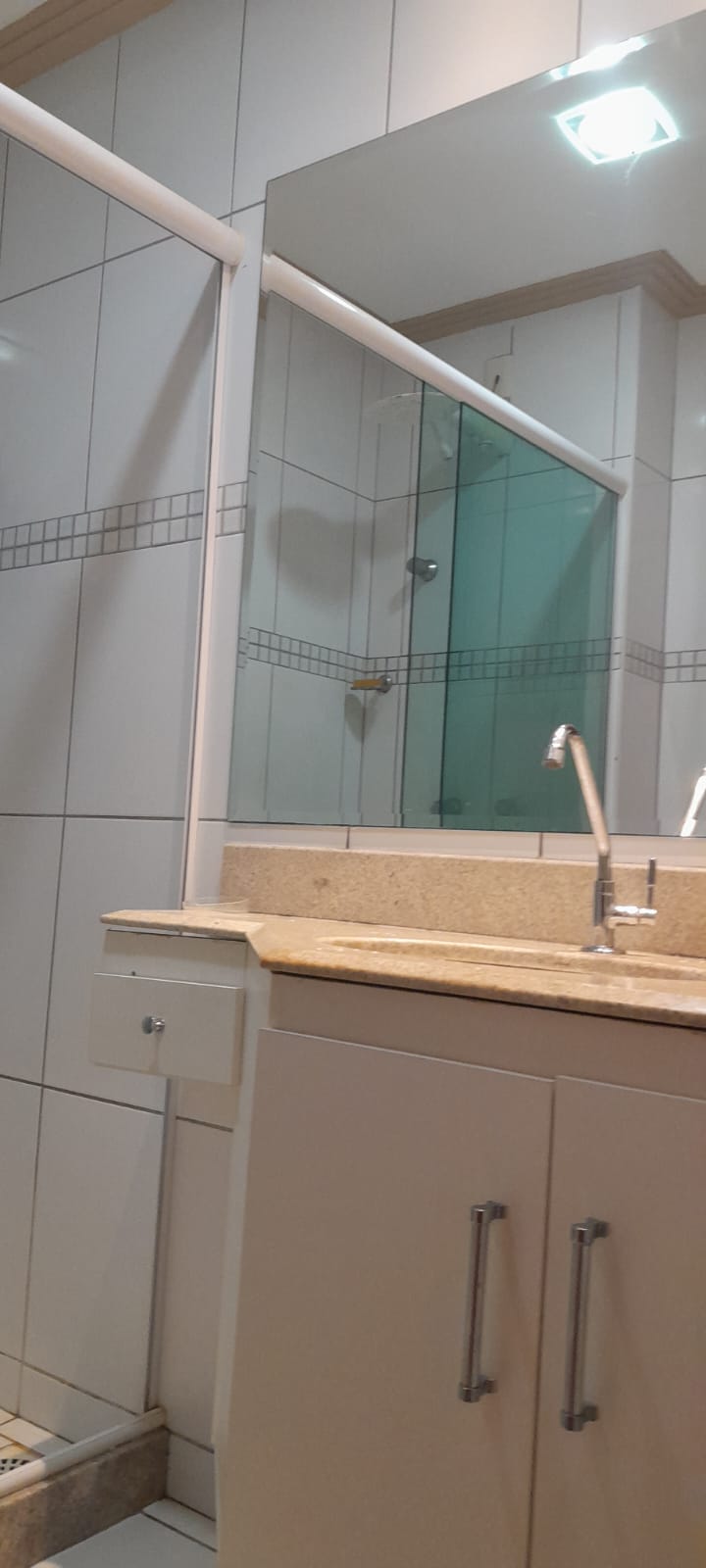 Imagem Apartamento com 2 Quartos à Venda, 80 m²em Jardim Camburi - Vitória