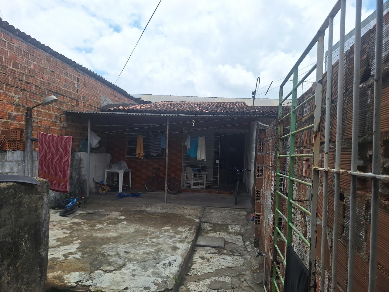 Imagem Casa com 3 Quartos à Venda, 410 m² em Zumbi - Recife