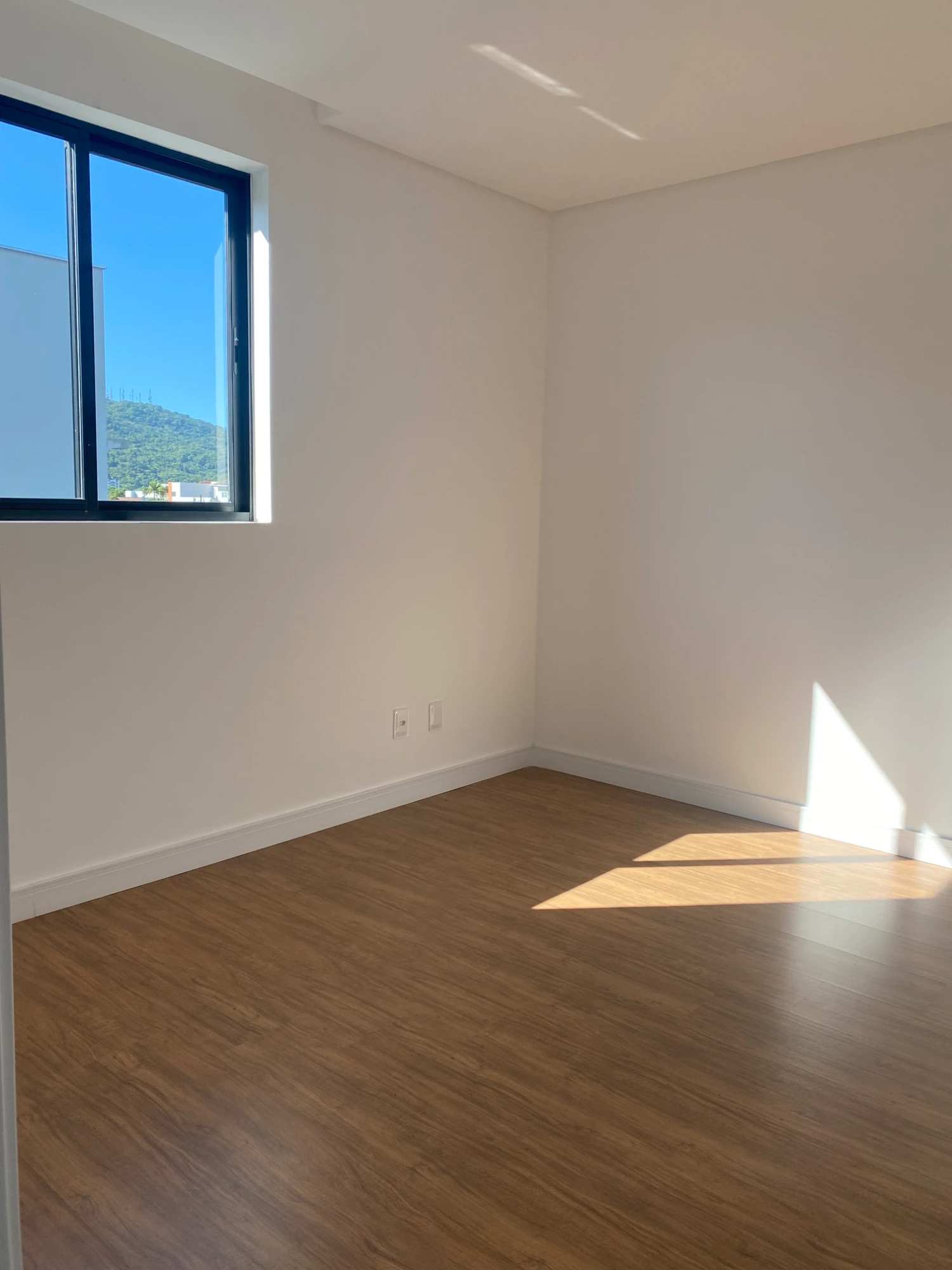 Imagem Apartamento com 2 Quartos à Venda, 119 m² em Saguaçu - Joinville