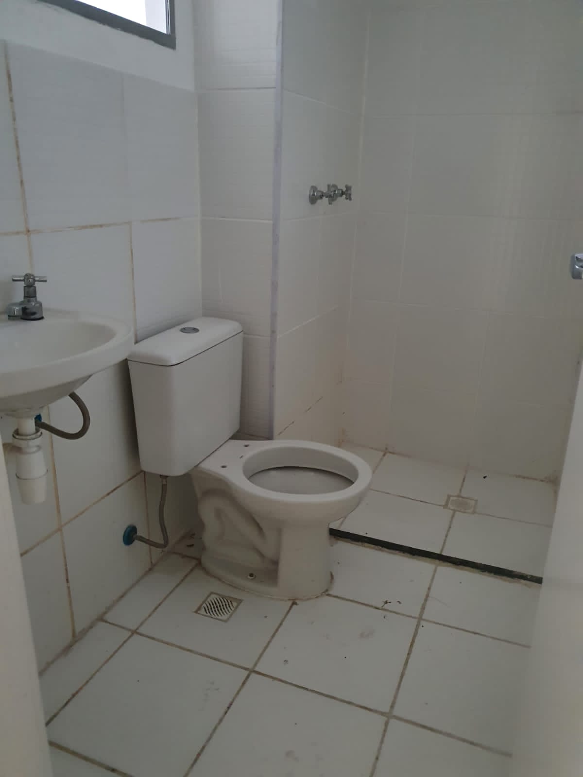 Imagem Apartamento com 2 Quartos para Alugar, 45 m²em Tomás Coelho - Rio de Janeiro