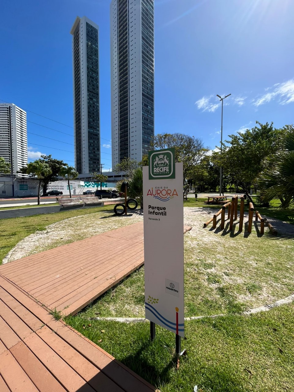 Imagem Apartamento com 3 Quartos à Venda, 122 m²em Santo Amaro - Recife
