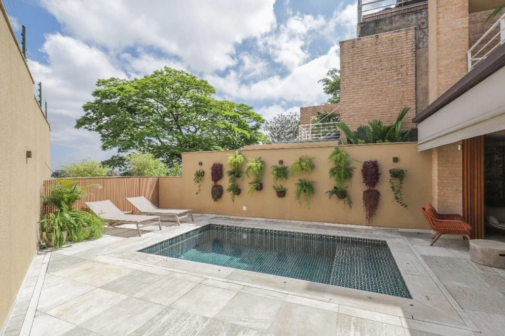 Imagem Sobrado com 4 Quartos à Venda, 1000 m² em Jardim Viana - São Paulo