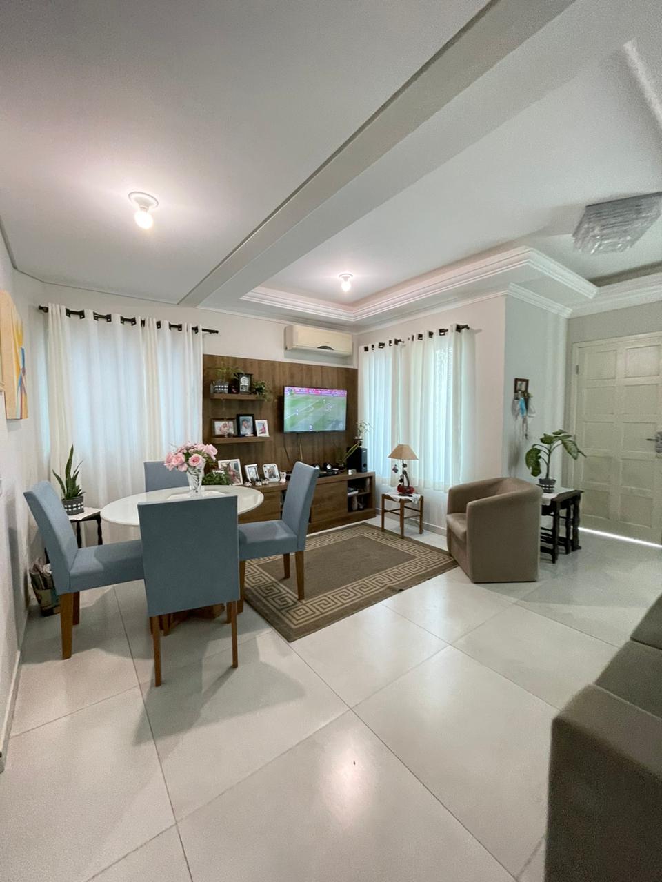 Sobrado com 2 Quartos à Venda, 90 m²em Ingleses do Rio Vermelho - Florianópolis