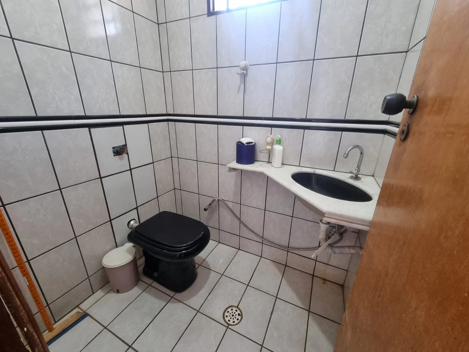 Imagem Casa com 3 Quartos à Venda, 317 m² em Santa Genoveva - Goiânia Imagem Casa com 3 Quartos à Venda, 317 m² em Santa Genoveva - Goiânia